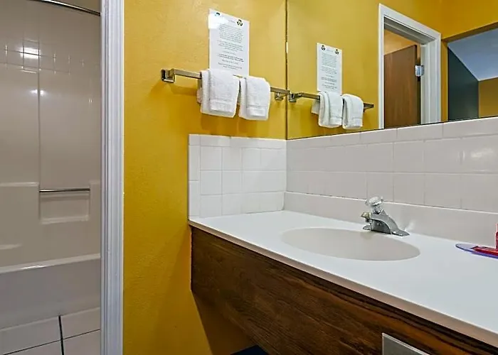 Hotel Surestay By Western